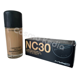 Best MAC NC 30 Foundation - MAC Studio Fix Fluid