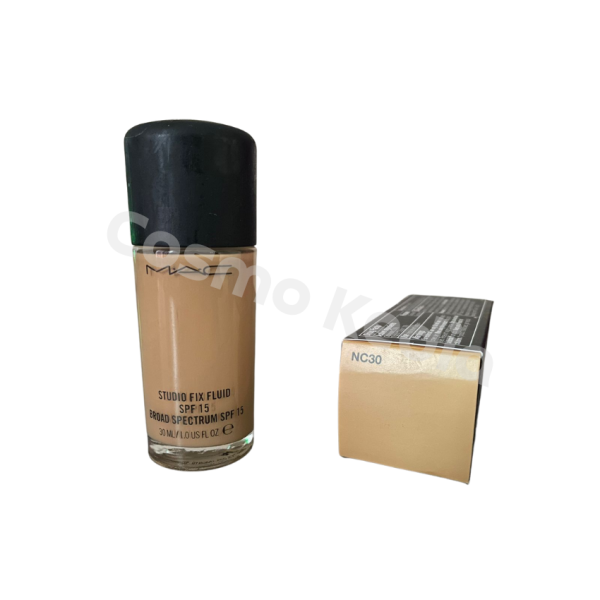 Best MAC NC 30 Foundation - MAC Studio Fix Fluid